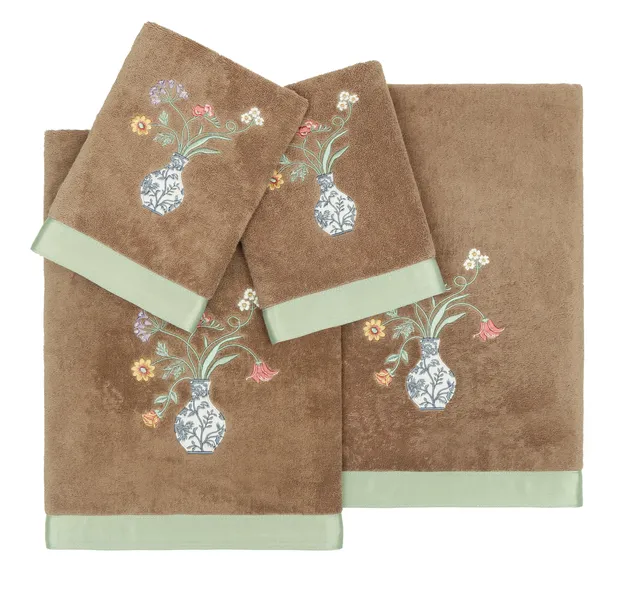 Linum Home Textiles 100% Turkish Cotton STELLA 4PC Embellished Towel Set